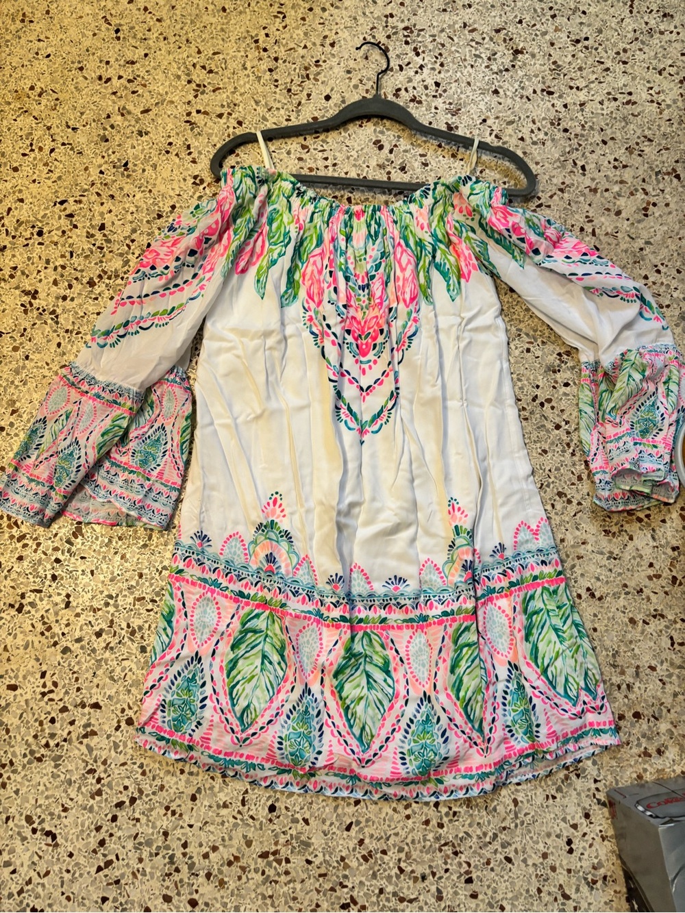 Lilly Pulitzer Nevie off-the-shoulder dress in the Coconut Coast medium - Picture 4 of 8